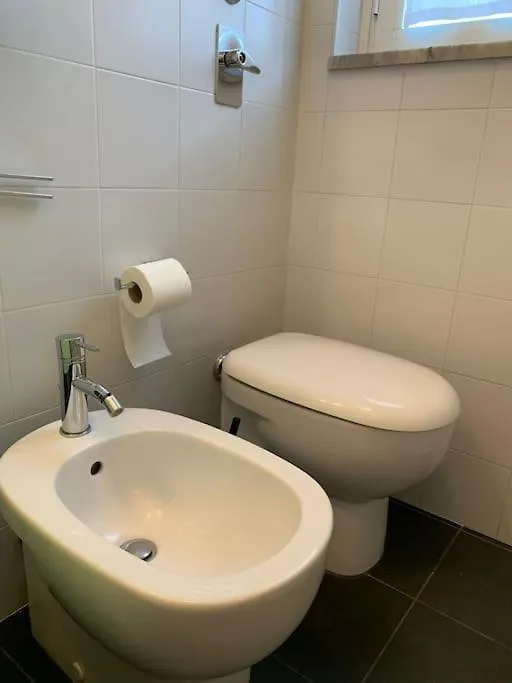 Casa Dei Fiordalisi Apartment Milan